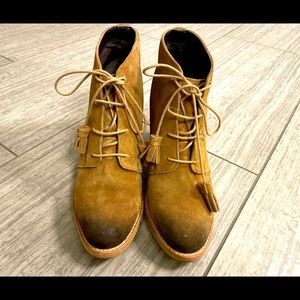 Crevo Women's Size 8 Sumerset Tan Leather Lace-Up Stacked Heel Ankle Booties